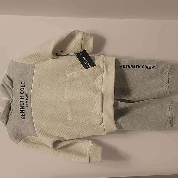 Boys 2t set - Picture 1 of 4